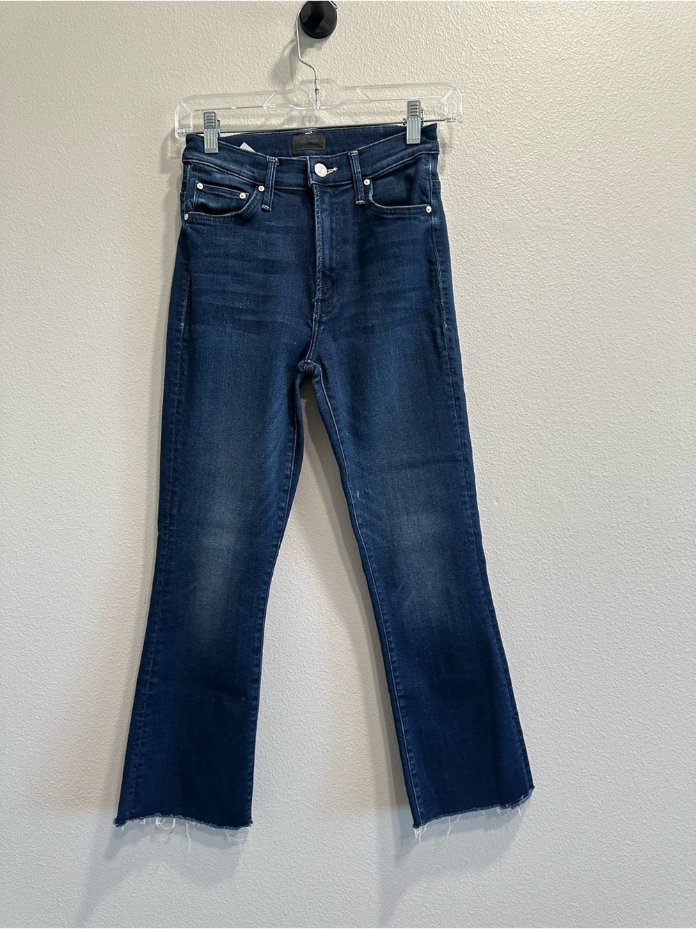 Mother size 26 Dark Blue Jeans,the insurer crop step fray,tongue and chic